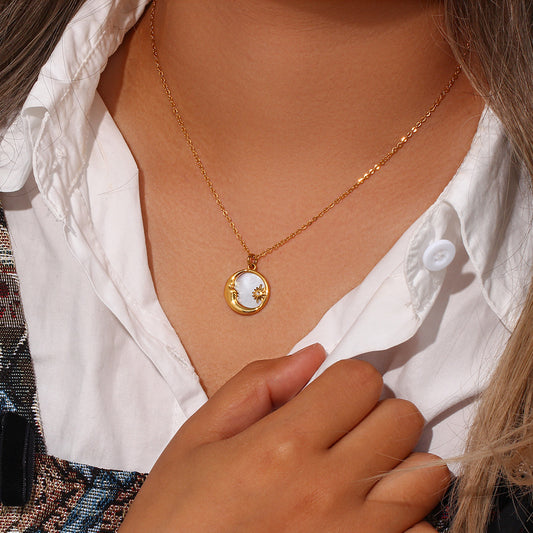 Popular Versatile Shell Moon Necklace